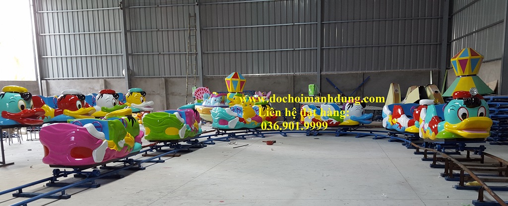 Trò chơi cầu trượt nước công viên, tàu cá lượn, xích đu, cầu tuột