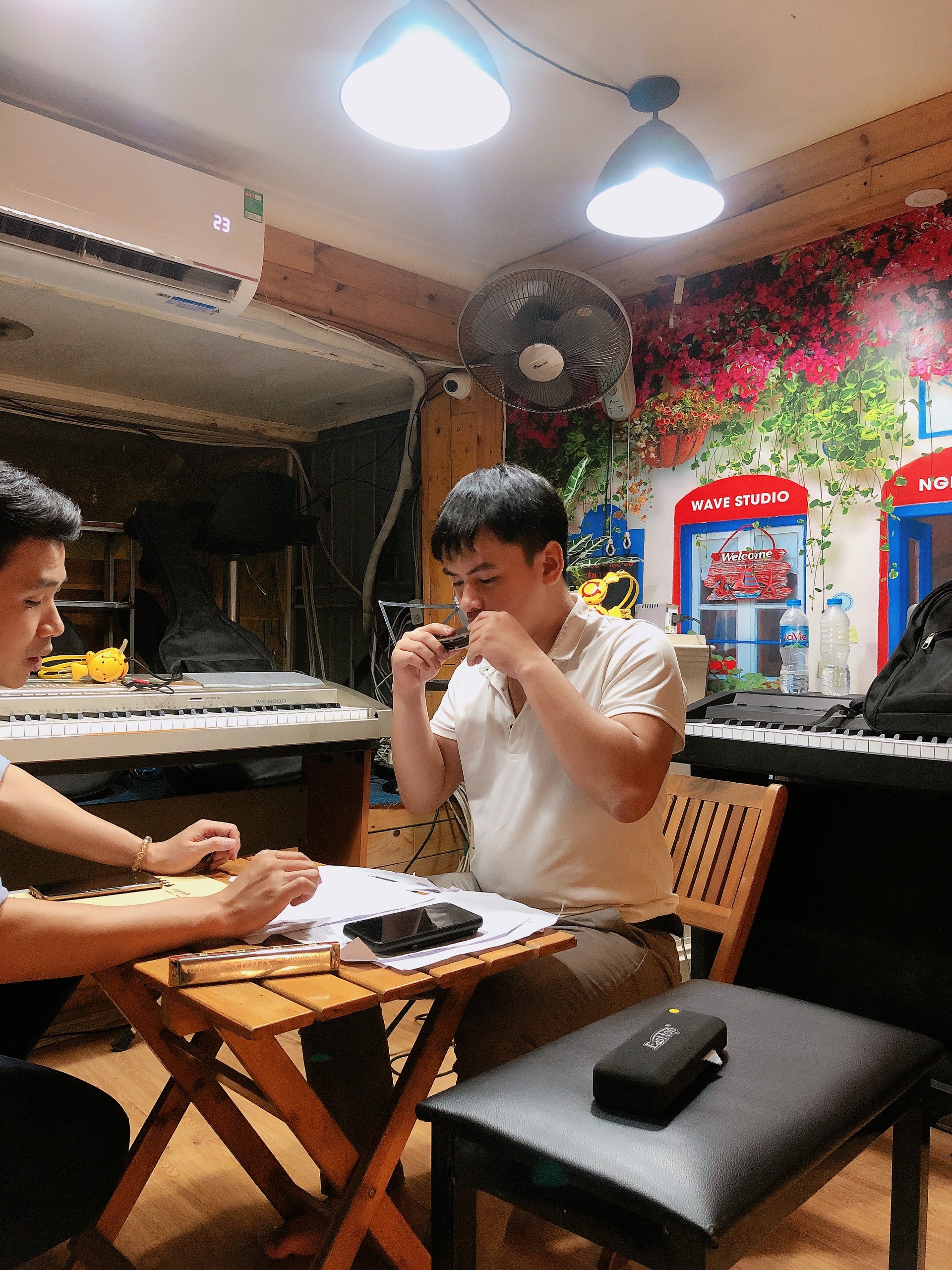BẠN ĐANG TÌM TRUNG TÂM DẠY HARMONICA? HÃY ĐẾN VỚI ADAM
