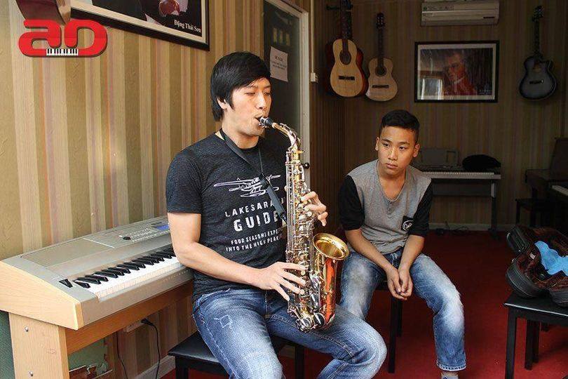 nếu bạn chưa biết học saxophone ở đâu thì hãy đến ngay ttnt adam