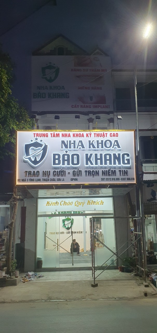 Dịch vụ làm biển quảng cáo online, biển chữ nổi, biển đồng inox mica..