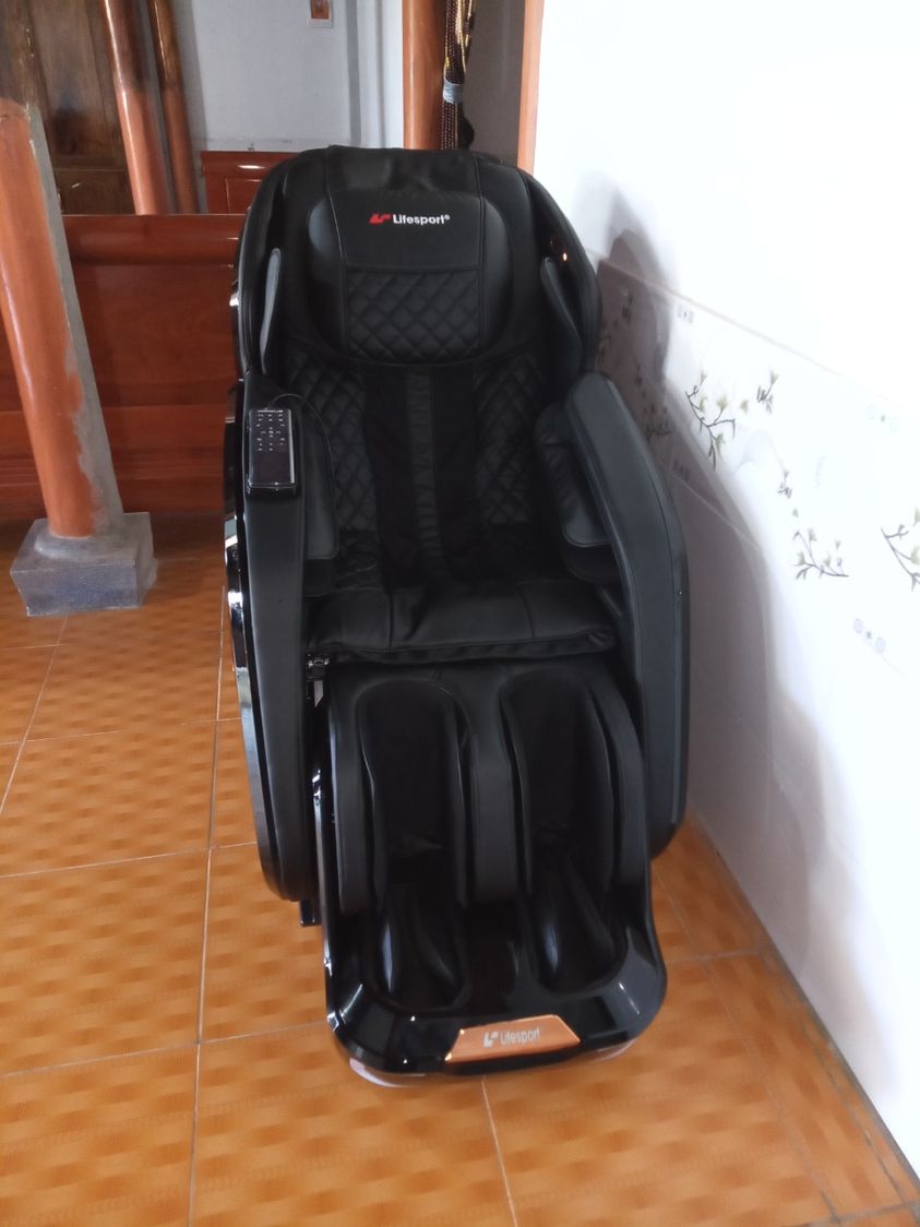 GHẾ MASSAGE LIFESPORT LS-699 - MUA 1 ĐƯỢC 2 NHÂN ĐÔI SỨC KHỎE
