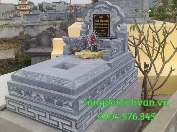 Mẫu mộ tam cấp đẹp chạm khắc tinh tế giá cả hợp lý