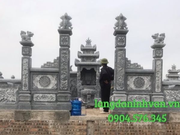 Những  khu  lăng  mộ đẹp bằng đá tự nhiên