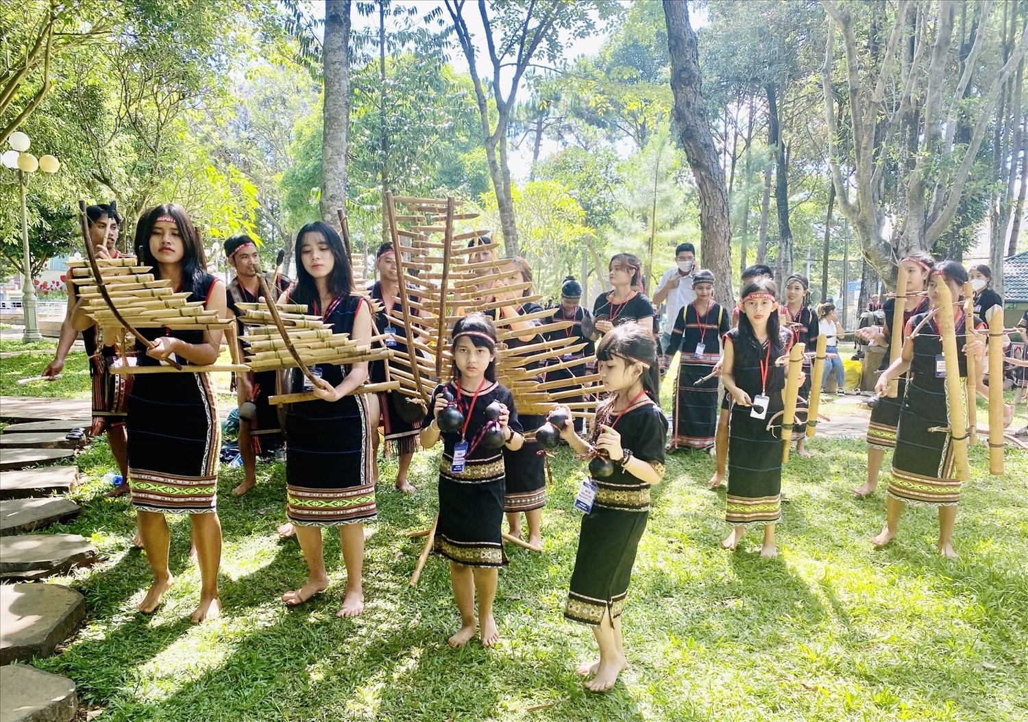 Một thứ âm thanh trong trẻo - tươi vui không thể không nhắc đến t-rưng