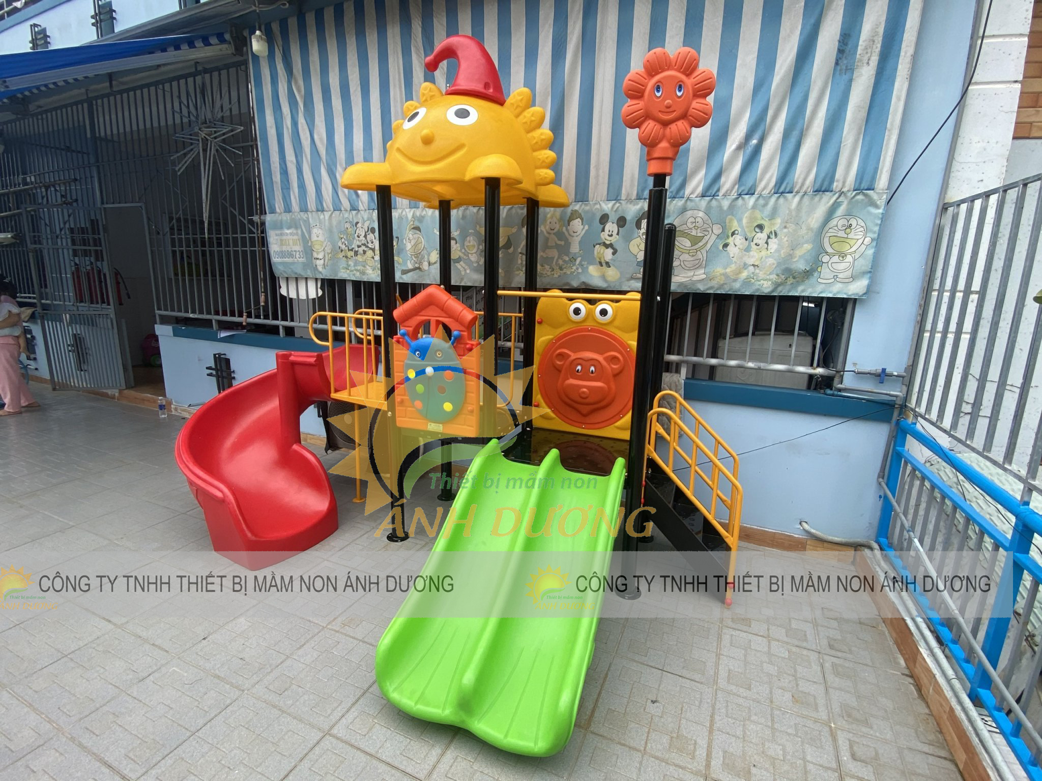 Bộ liên hoàn cầu trượt trẻ em cho trường học, sân chơi, quán cafe