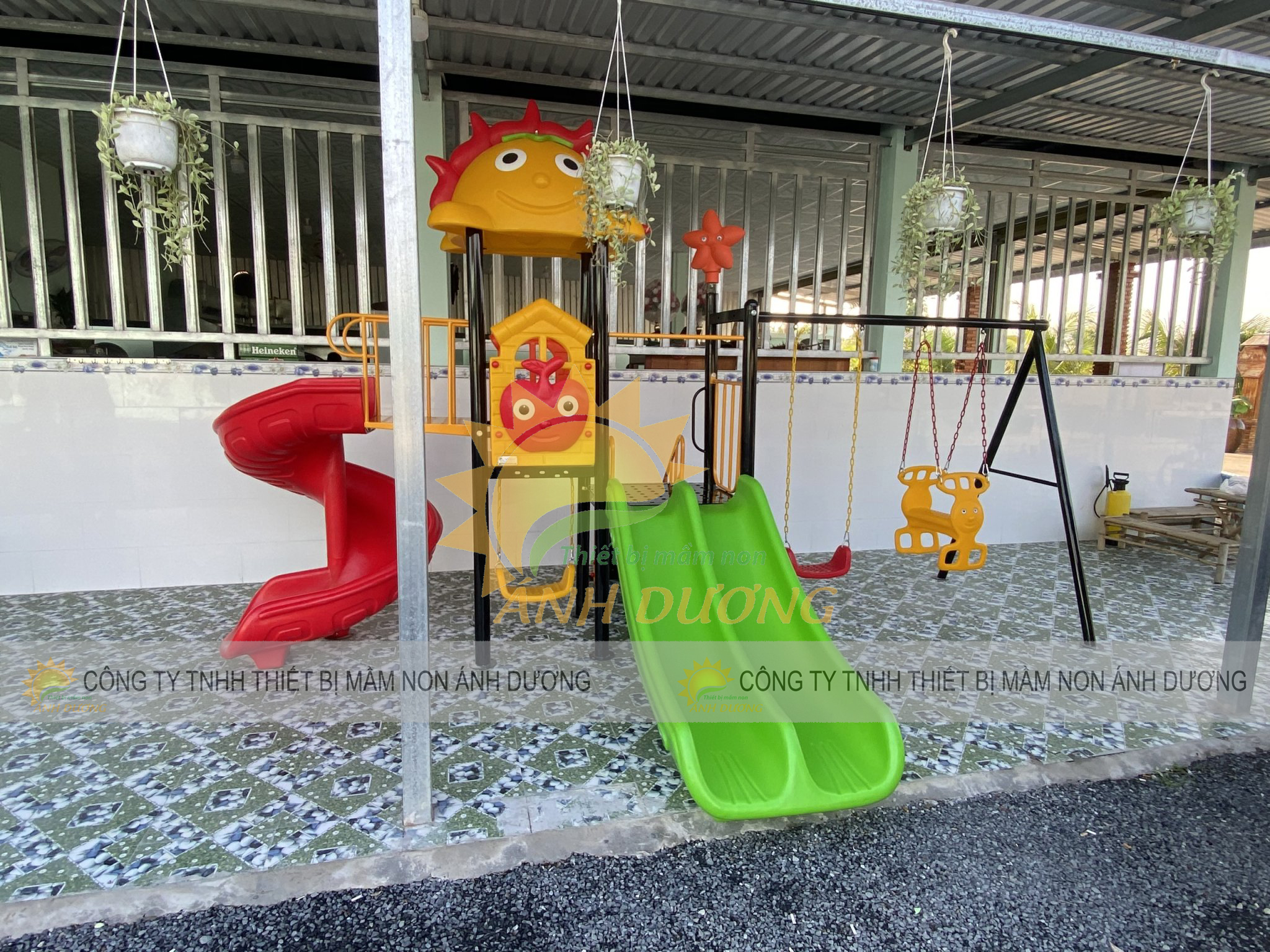 Bộ liên hoàn cầu trượt trẻ em cho trường học, sân chơi, quán cafe
