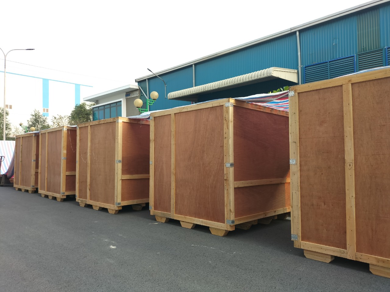 dong kien go cho hang hoa xuat khau - lh 0911049911