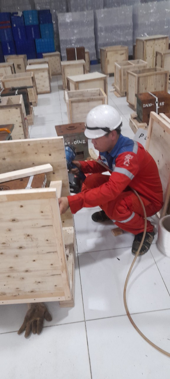 Đóng kiện gỗ cho hàng khuôn thép tại Hà Nam