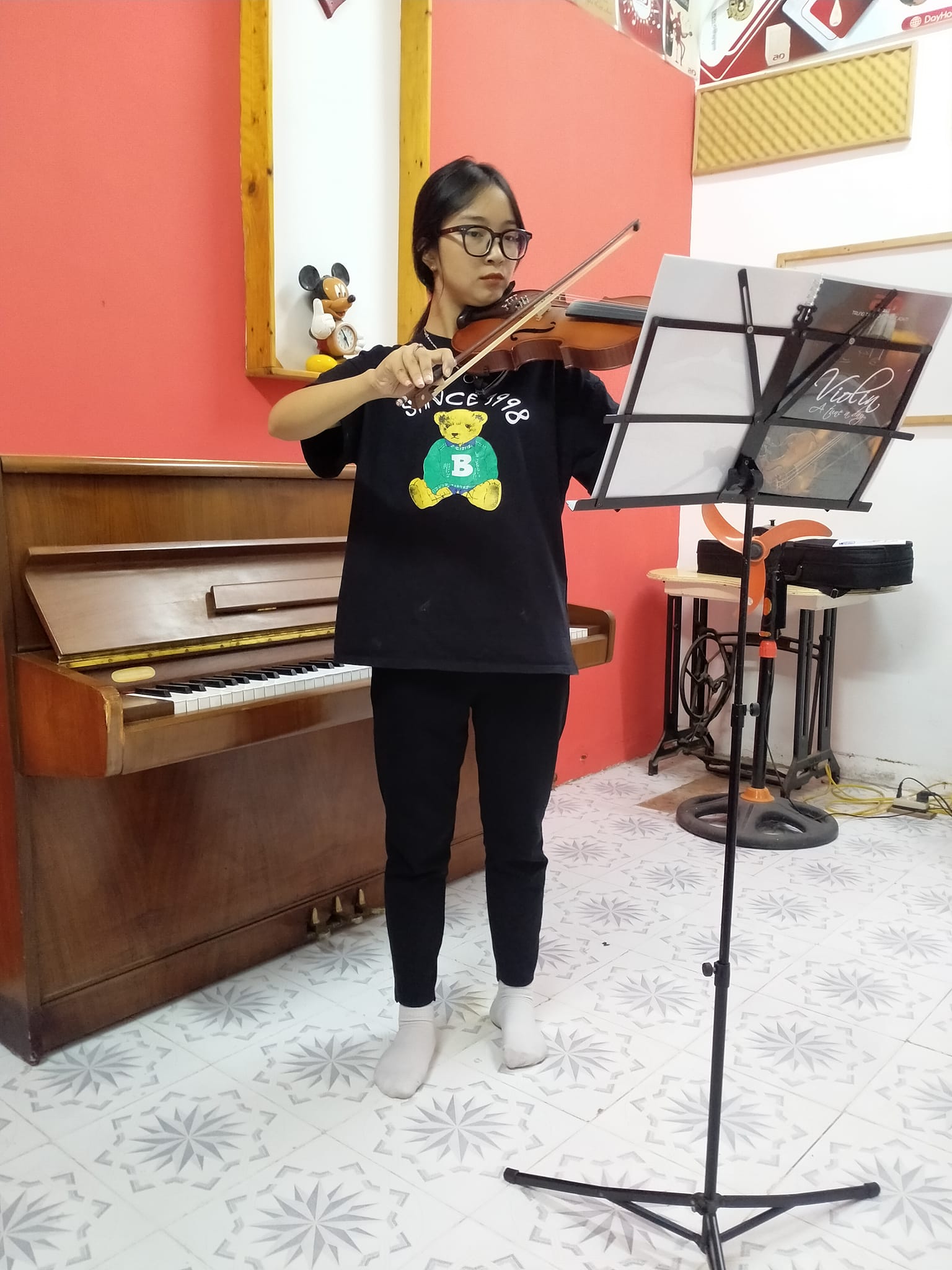Đàn violin là một bộ môn nhạc cụ thuộc họ vĩ cầm rất phổ biến