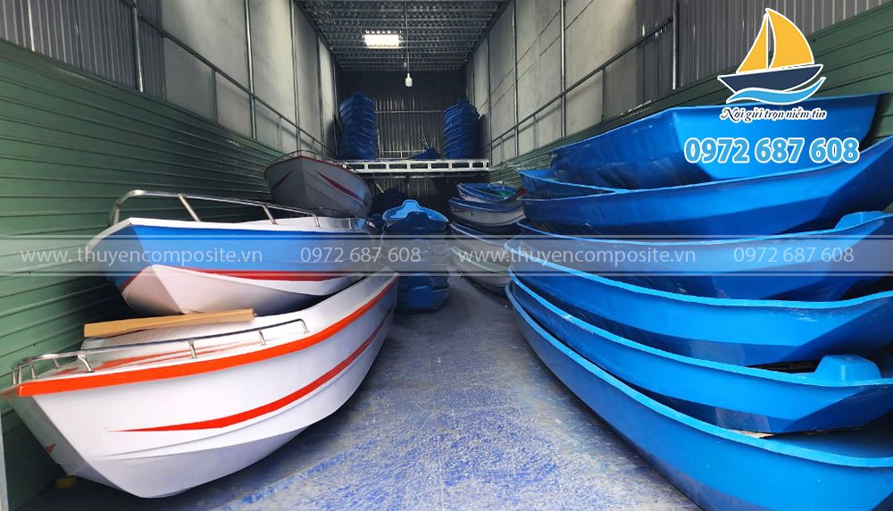 Thuyền composite chở 4 -6 người, thuyền cano, thuyền cứu hộ tại Huế