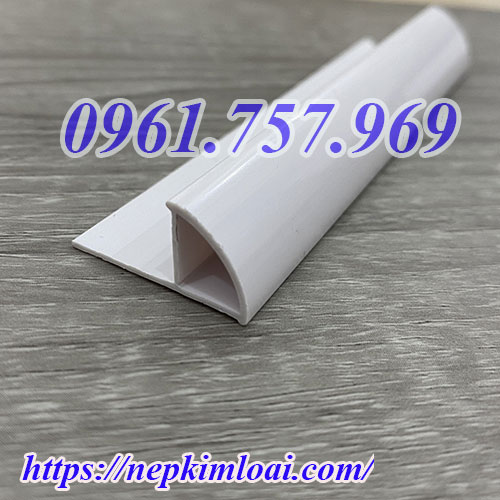 Nẹp góc màu trắng. nẹp bo góc nhựa, nẹp nhựa bo góc tròn