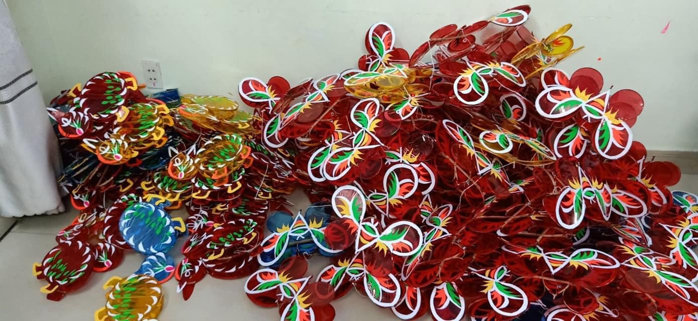 Gửi bánh trung thu đi Malaysia - Tiến Việt Express