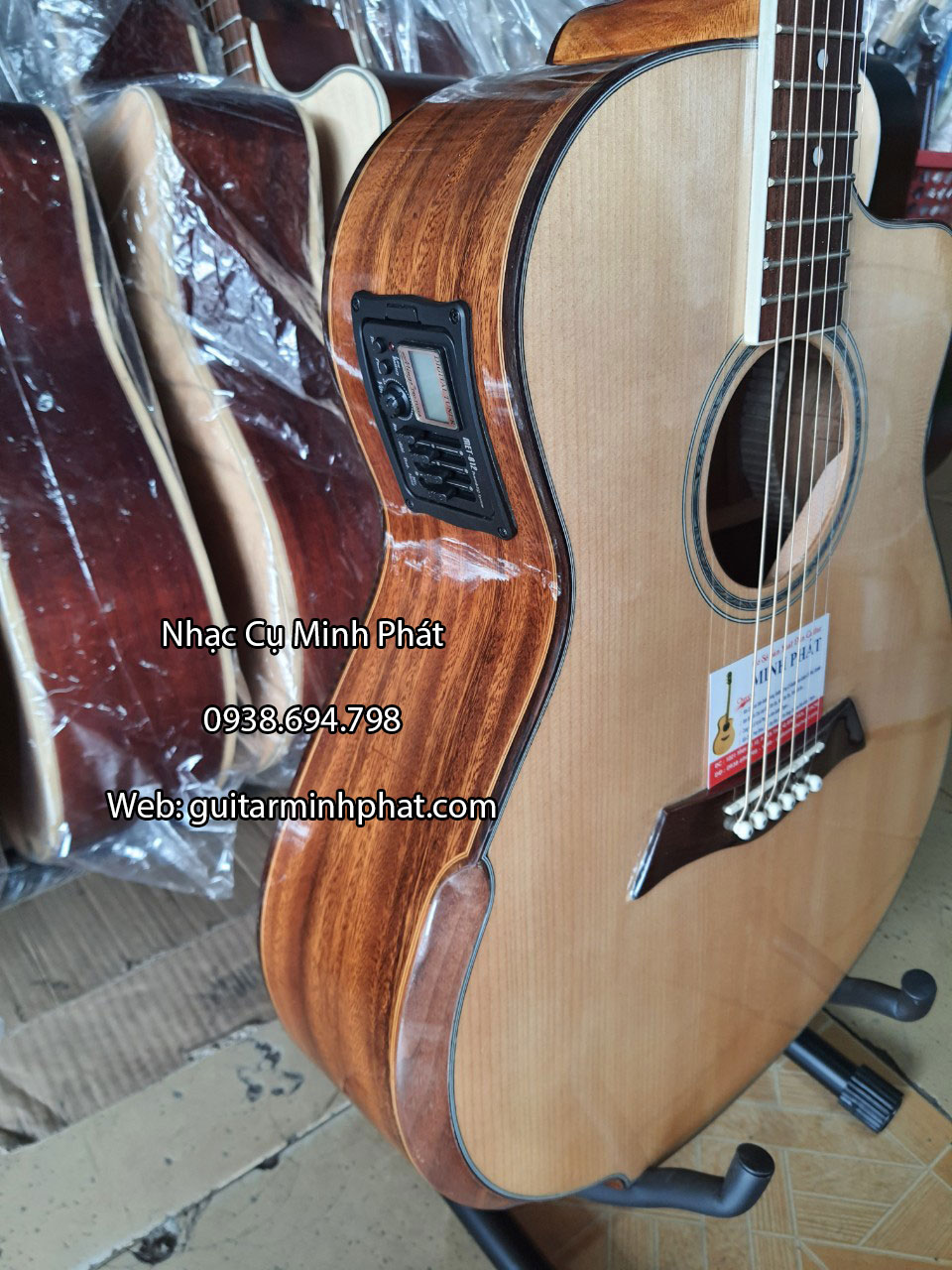 Bán đàn guitar có eq tại TPHCM - Guitar Minh Phát