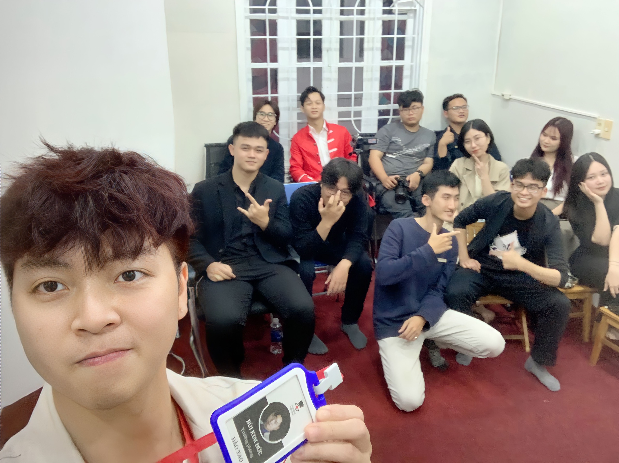 Mục đích của ảo thuật là giải trí , tạo niềm vui, hứng khởi cho mn
