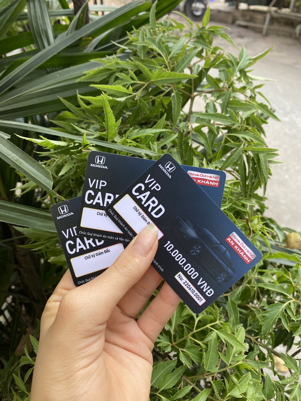 DỊCH VỤ IN THẺ NHỰA CAO CẤP TẠI IN HƯNG PHÁT
