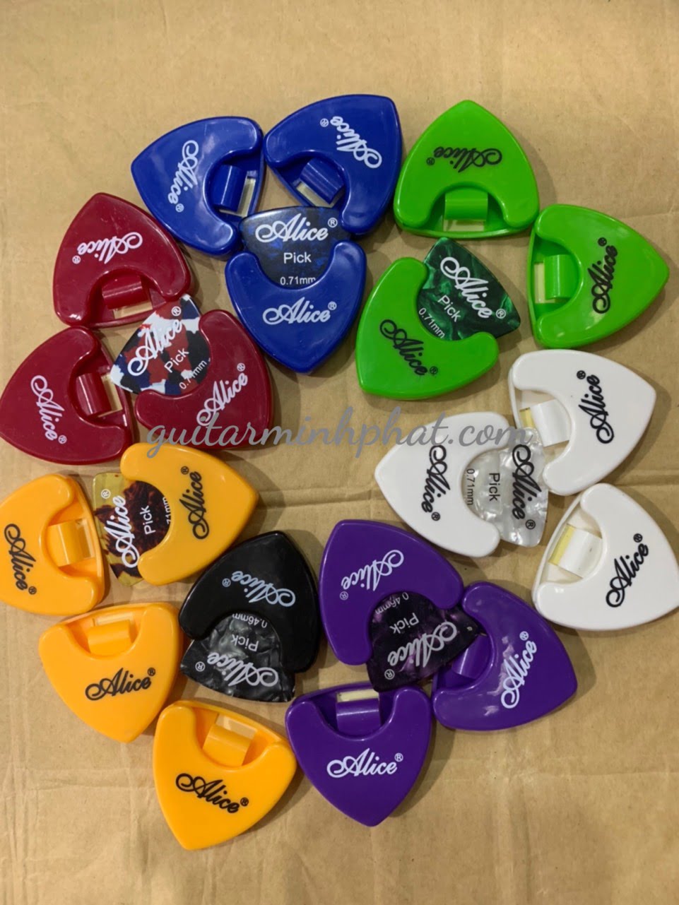 Cửa hàng bán phụ kiện đàn guitar ở quận Bình Tân, Bình Chánh TPHCM