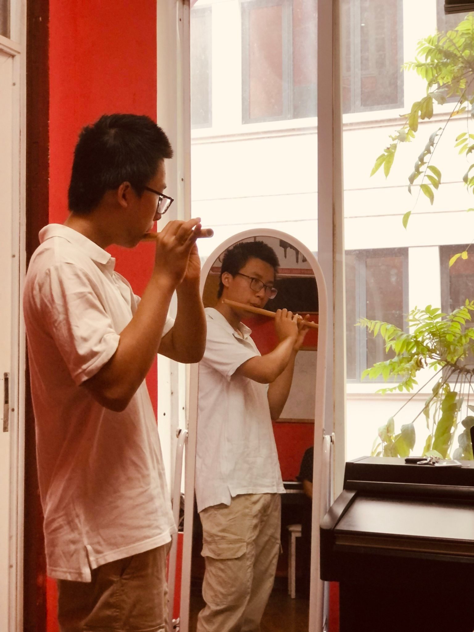 Chơi sáo trúc không mất nhiều tiền cũng không cồng kềnh bất tiện