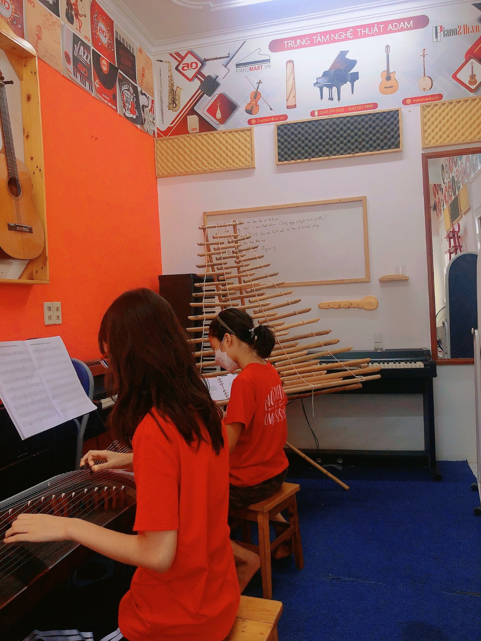 Đôi khi người ta nói rằng cổ tranh về cơ bản là một phiên bản nhỏ hơn