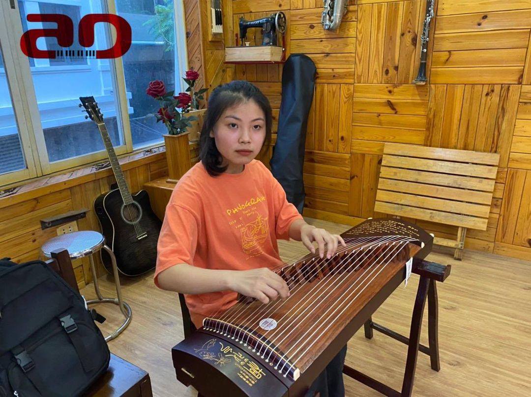 Đôi khi người ta nói rằng cổ tranh về cơ bản là 1 phiên bản nhỏ hơn