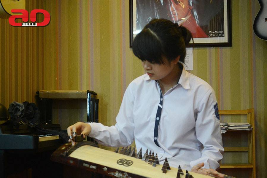 Đàn tranh được hình thành từ thế kỷ 11 đến thế kỷ 14 .................