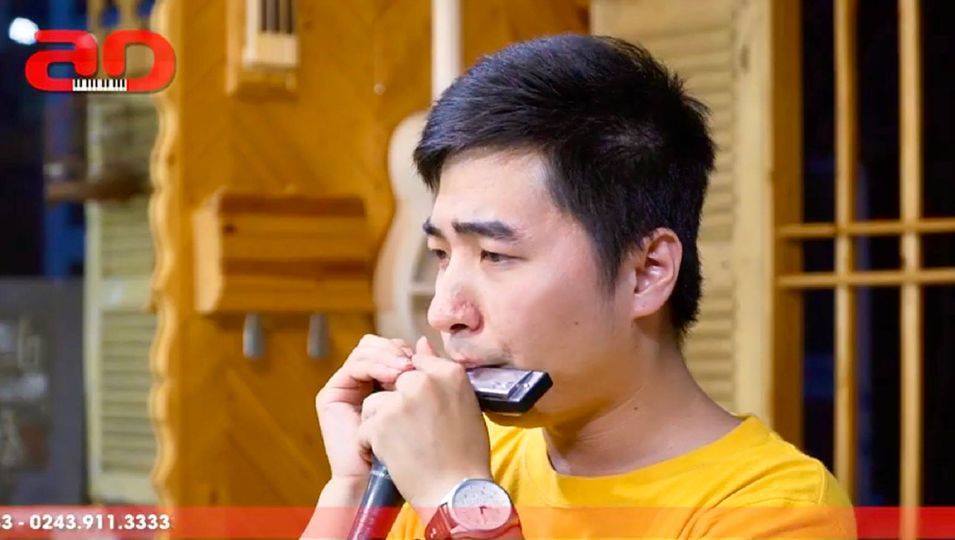 Học harmonica giúp thư giãn , giải trí vô cùng tuyệt vời đối với mn