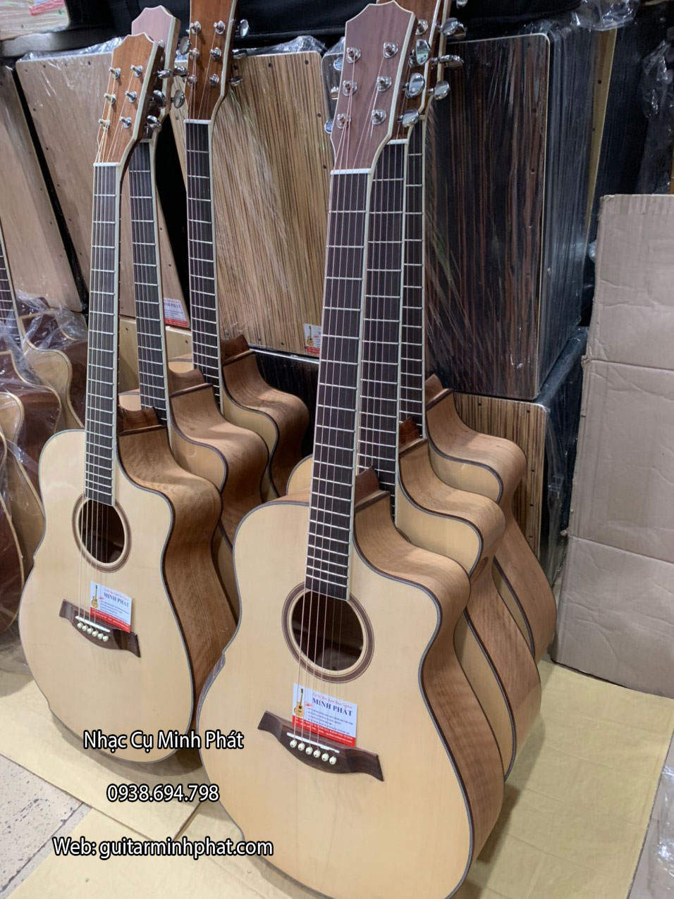 [Quận 6]Shop đàn guitar phím lõm giá rẻ chất lượng