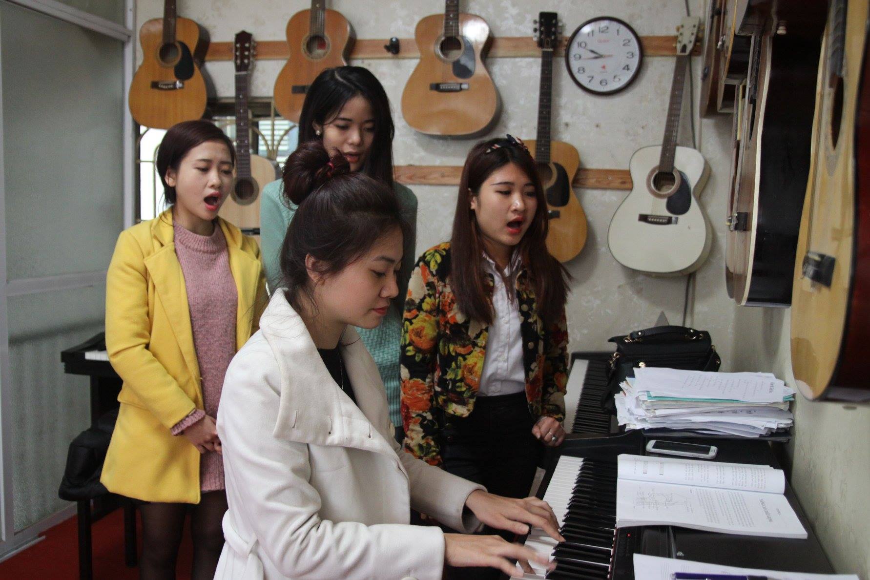Bấm click để tìm hiểu một số tư thế luyện thanh chuẩn nhé!!!