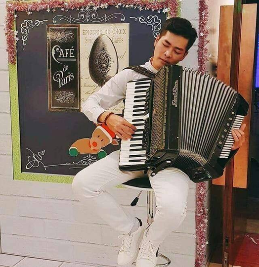 KHÁM PHÁ ĐÀN ACCORDION-NHẠC CỤ ĐA DẠNG VÀ HẤP DẪN TẠI HỌC VIỆN NT ADAM