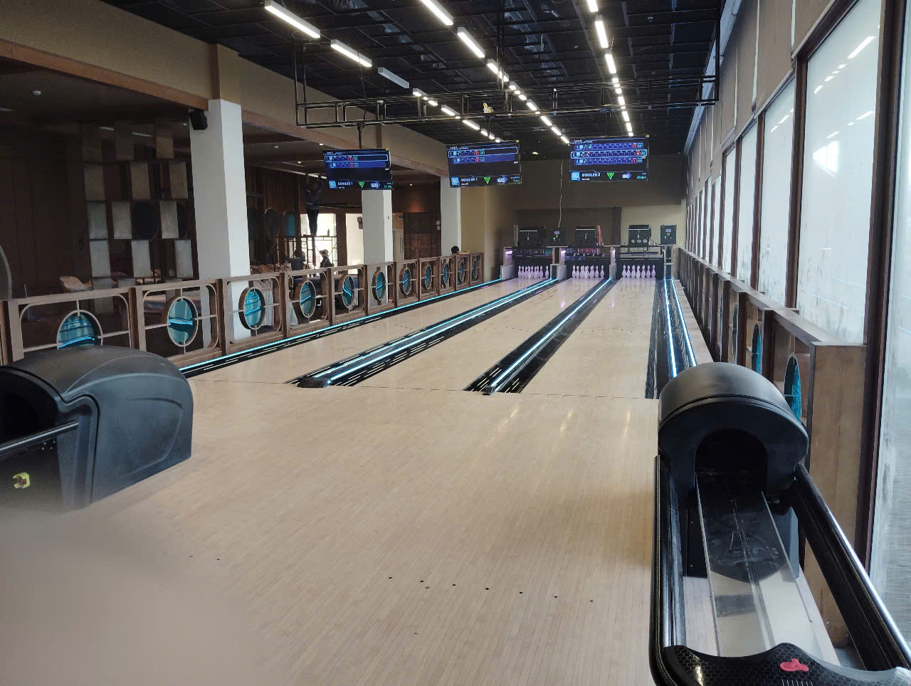 Sân chơi bowling - trải nghiệm thú vị dành cho hội bạn cuối tuần