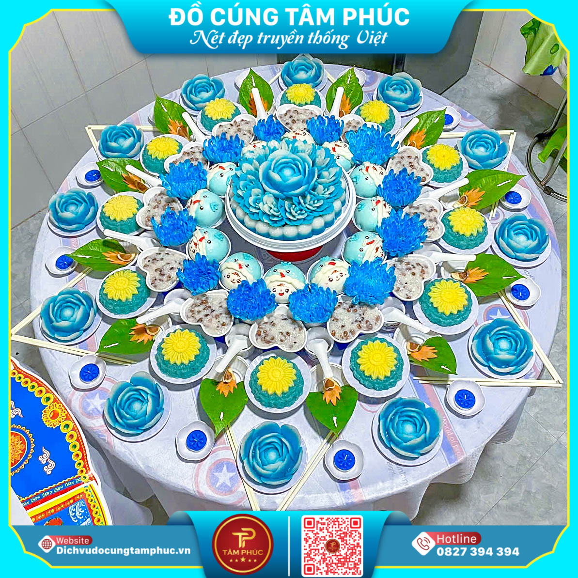 Bánh bao tủi tỵ trên mâm cúng mụ cho bé tại Cần Thơ.