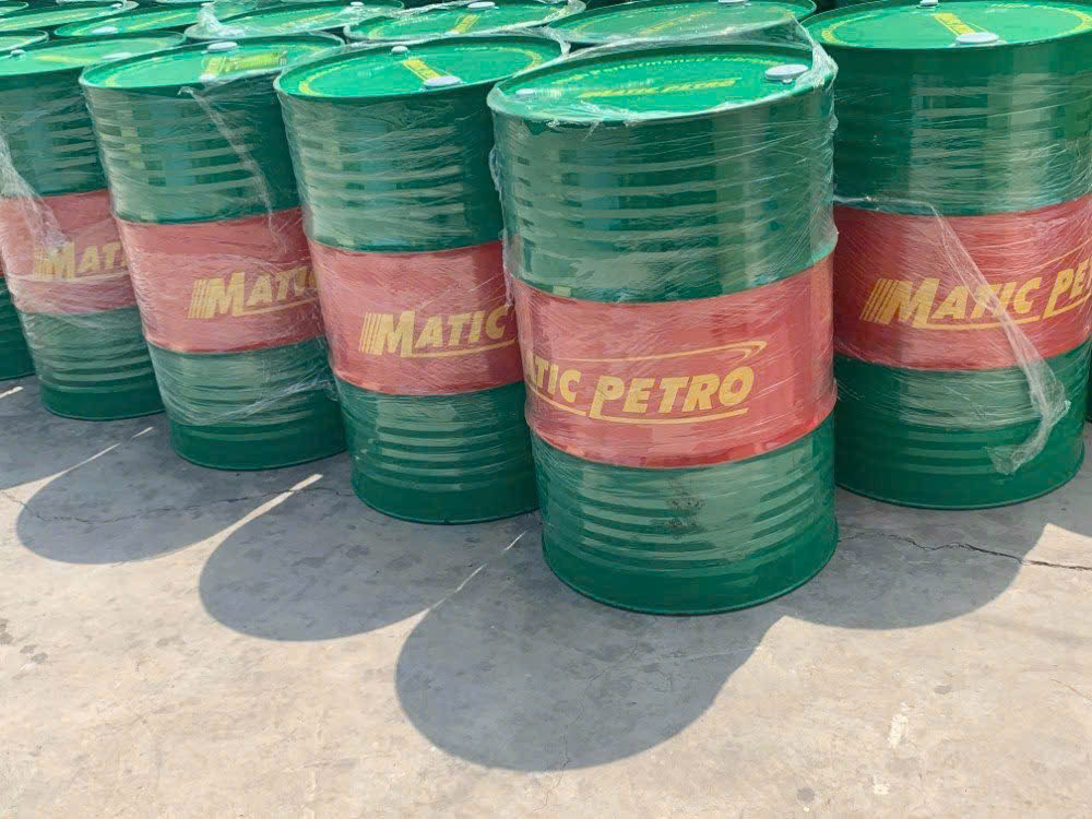 Dầu thủy lực cho máy ép nhựa, máy chấn kim loại, máy cắt kim loại.
