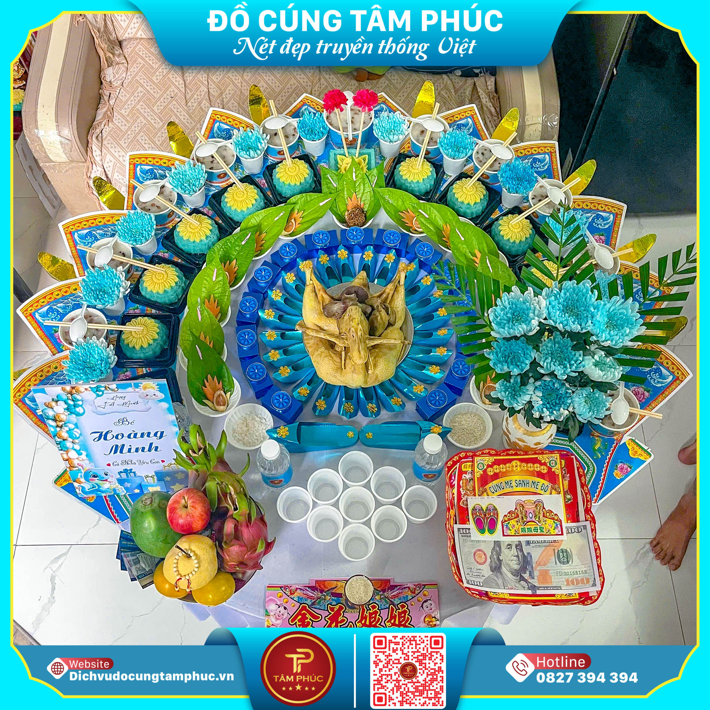 Đôi đũa hoa thiêng liêng biểu tượng cầu bình an và mai mắn cho bé.