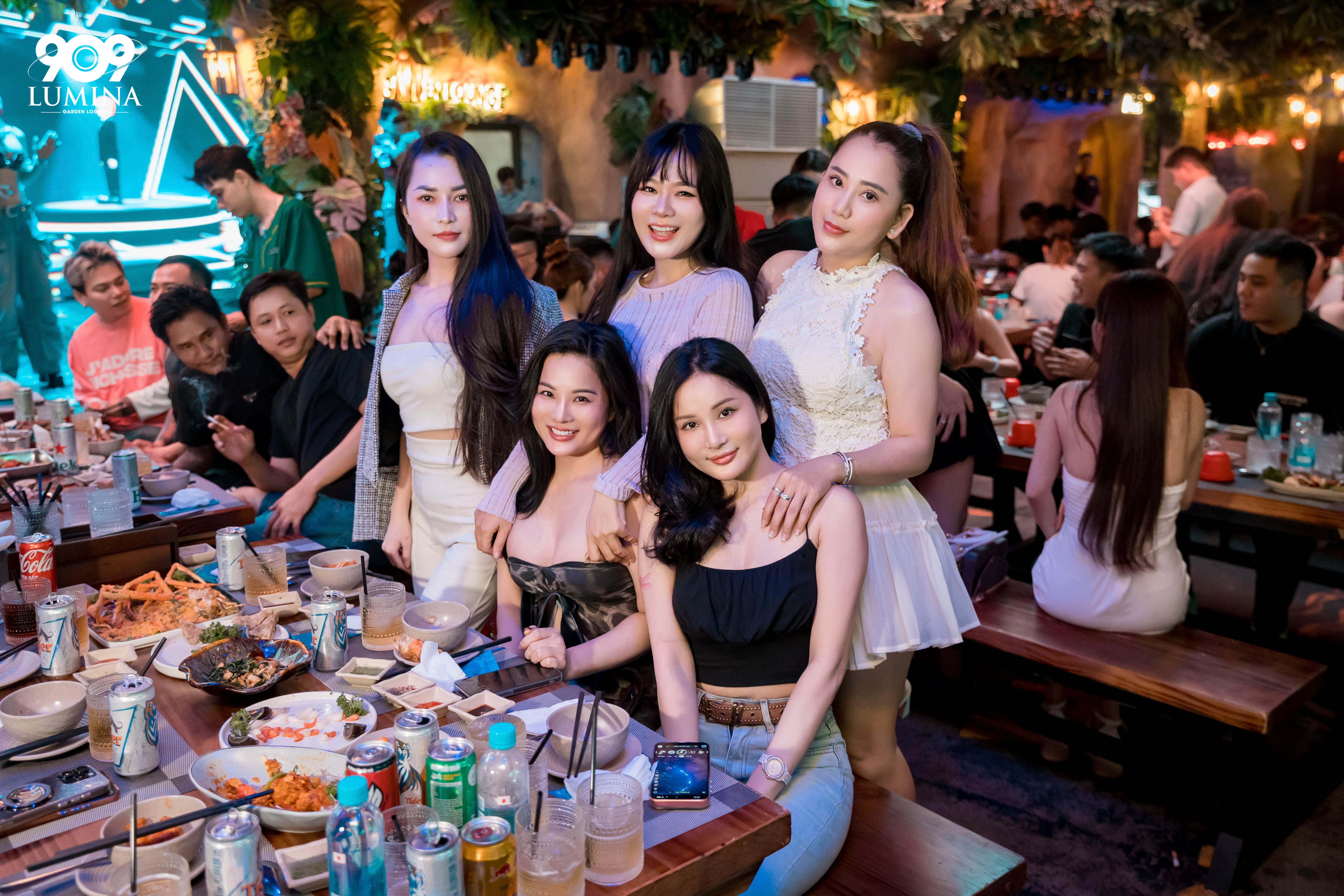 909 Lumina Garden Lounge Q5 Điểm Đến Lý Tưởng