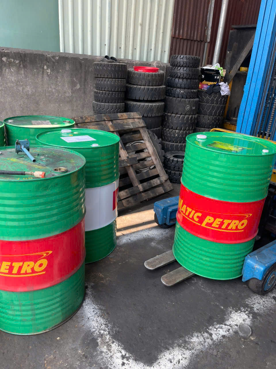 Đại lý mua bán nhớt 10, nhớt thủy lực, dầu thủy lực tại Tây Ninh