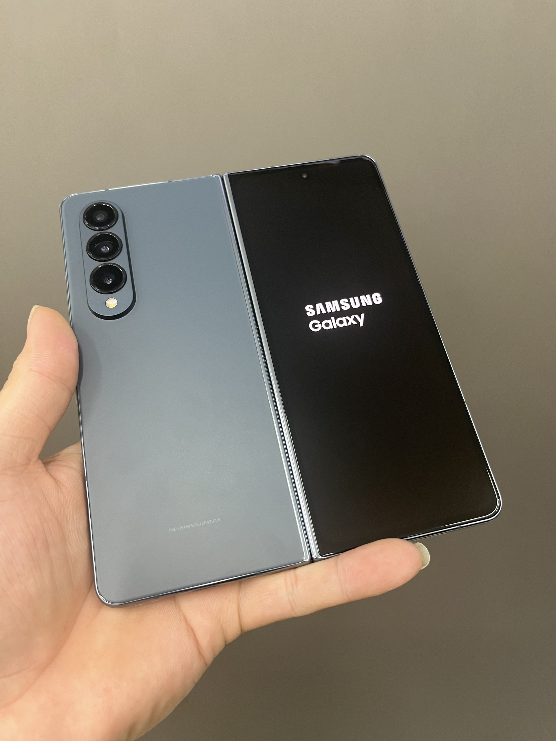 Samsung Galaxy Z series: Giá tốt chưa từng thấy