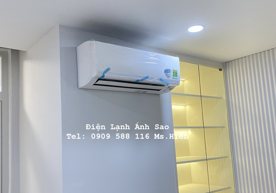 Máy lạnh treo tường Daikin 1 chiều FTKC Inverer