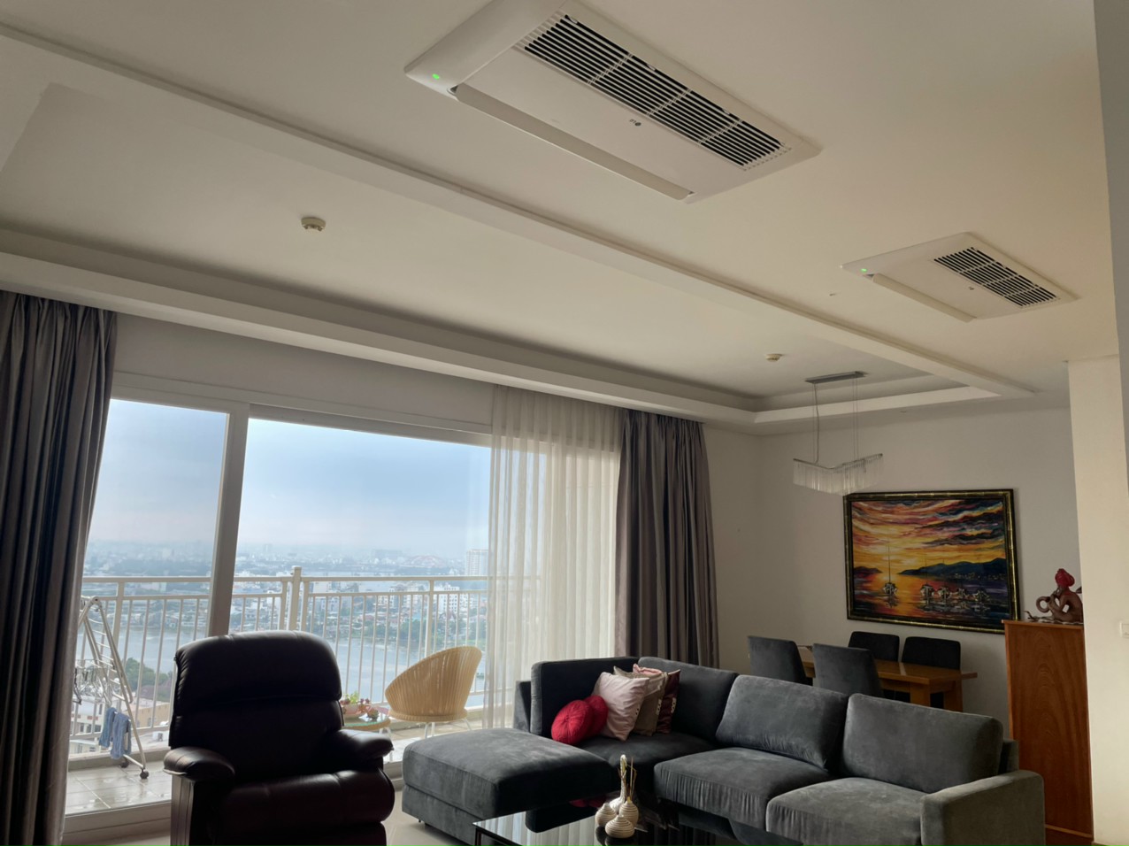 Máy điều hòa âm trần LG 1 hướng thổi giá cạnh tranh 