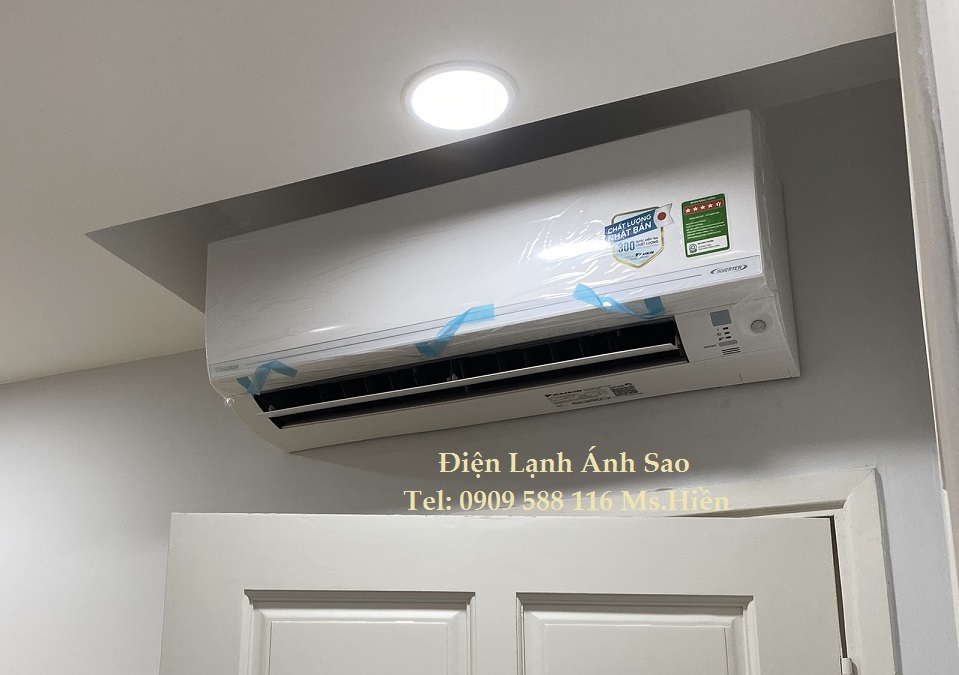 Máy lạnh Daikin FTKC25UAVMV - 1HP - Một chiều lạnh