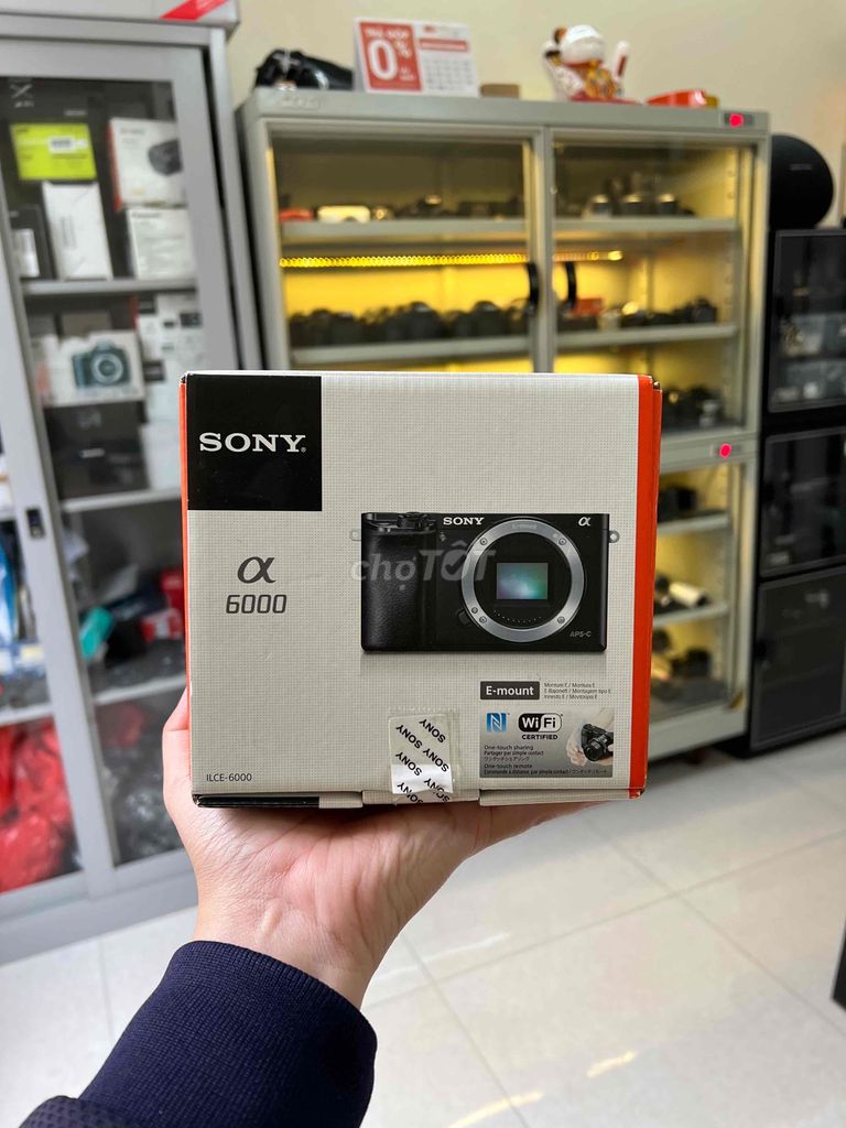 Cần Bán Máy Ảnh Sony A6K FullBox như mới tinh