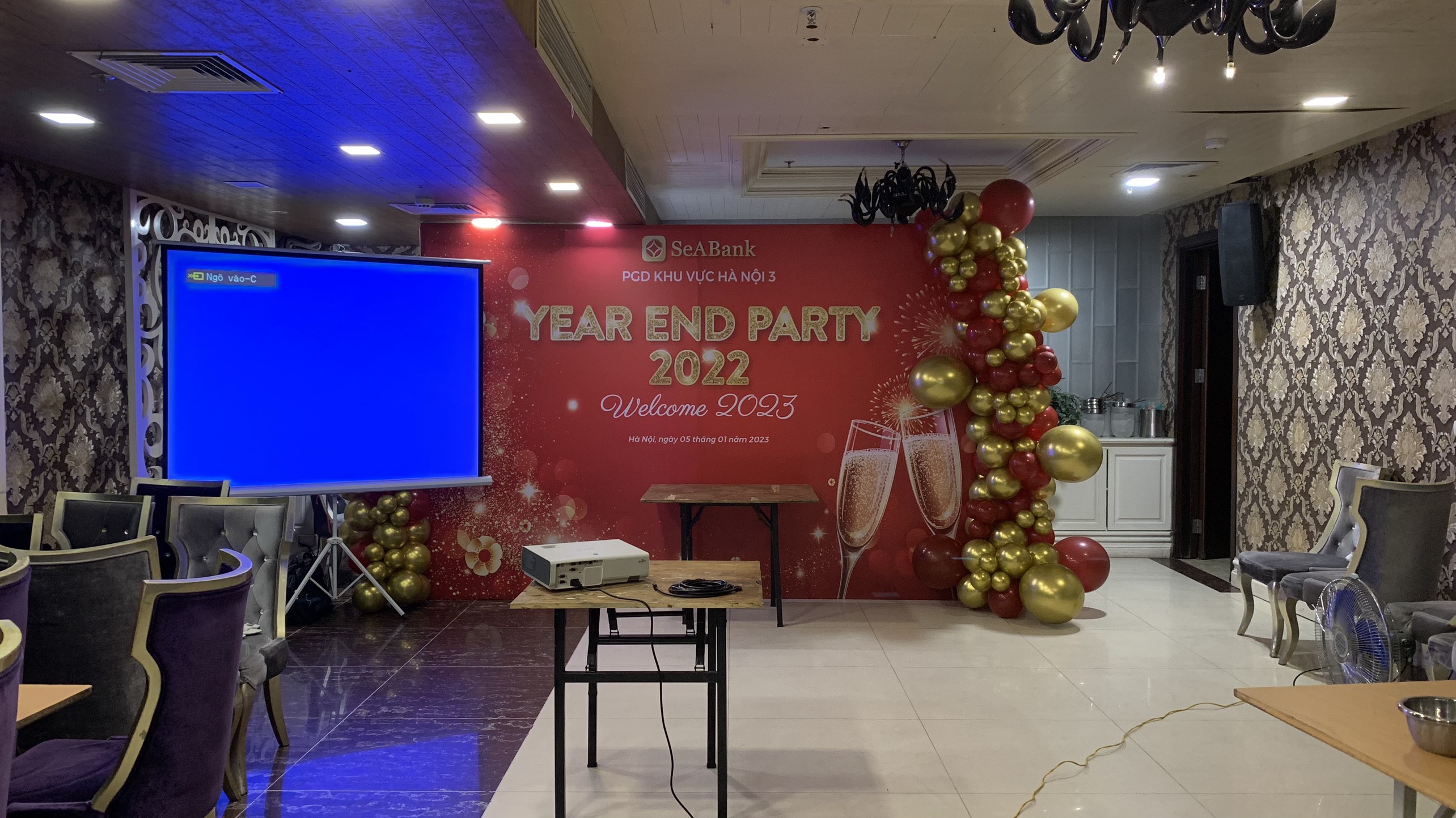 Công ty cho thuê máy chiếu giá rẻ nhất tại Hà Nội 