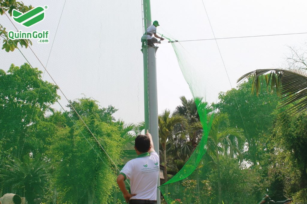 Thi công giăng trụ lưới cho Sân tập Golf