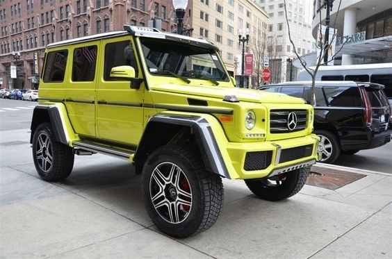 Mercedes-Benz G550 2
