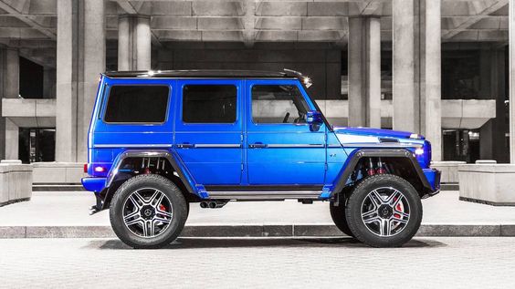 Mercedes-Benz G550 3