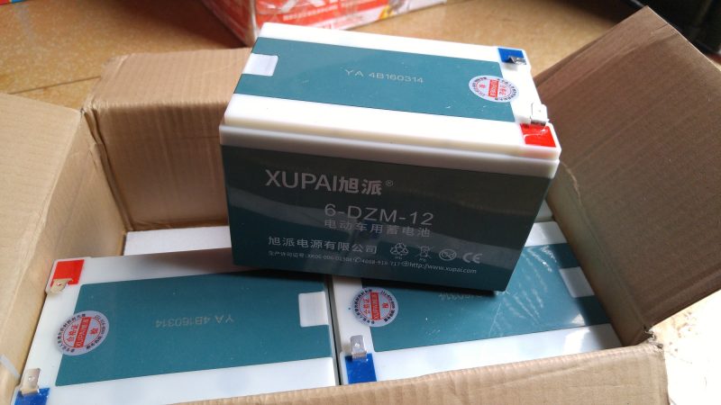 ắc quy xe đạp điện.