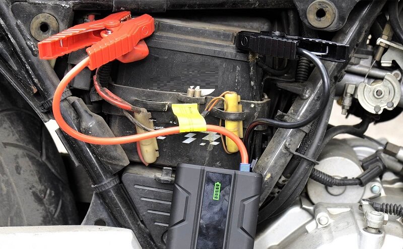 Làm sao để biết xe điện hết điện ? Hãy tìm hiểu từ ắc quy