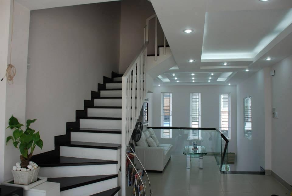 ban-nha-ha-noi-chinh-chu-3