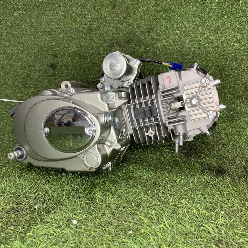 Dầu nhớt lọt vào buống đốt cũng khiến xe có khói trắng