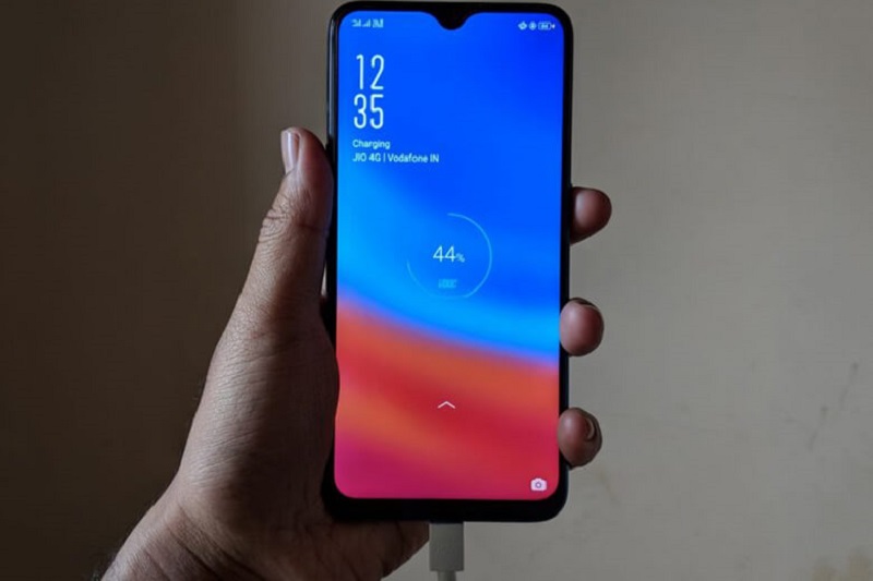 Người dùng vô tình xoá những ứng dụng hệ thống