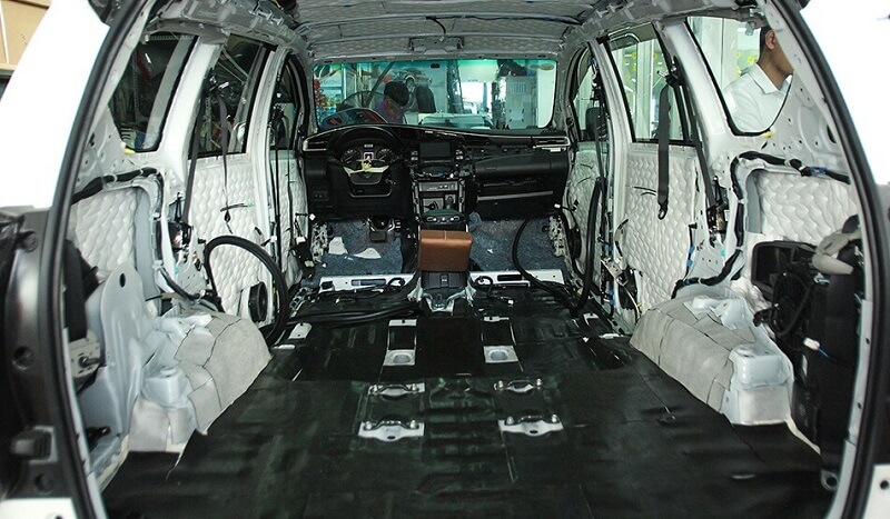 Sử dụng vật liệu tiêu âm