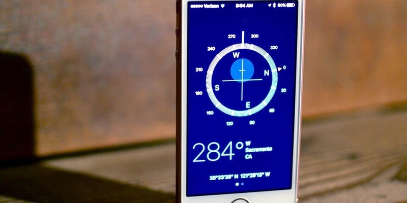Có nên sử dụng điện thoại để đo hướng nhà? 